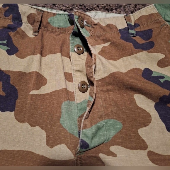 U.S. Military Pant Camouflage Men's Medium Long
Waist 31 to 35 inches Inseam 32 - Picture 3 of 8